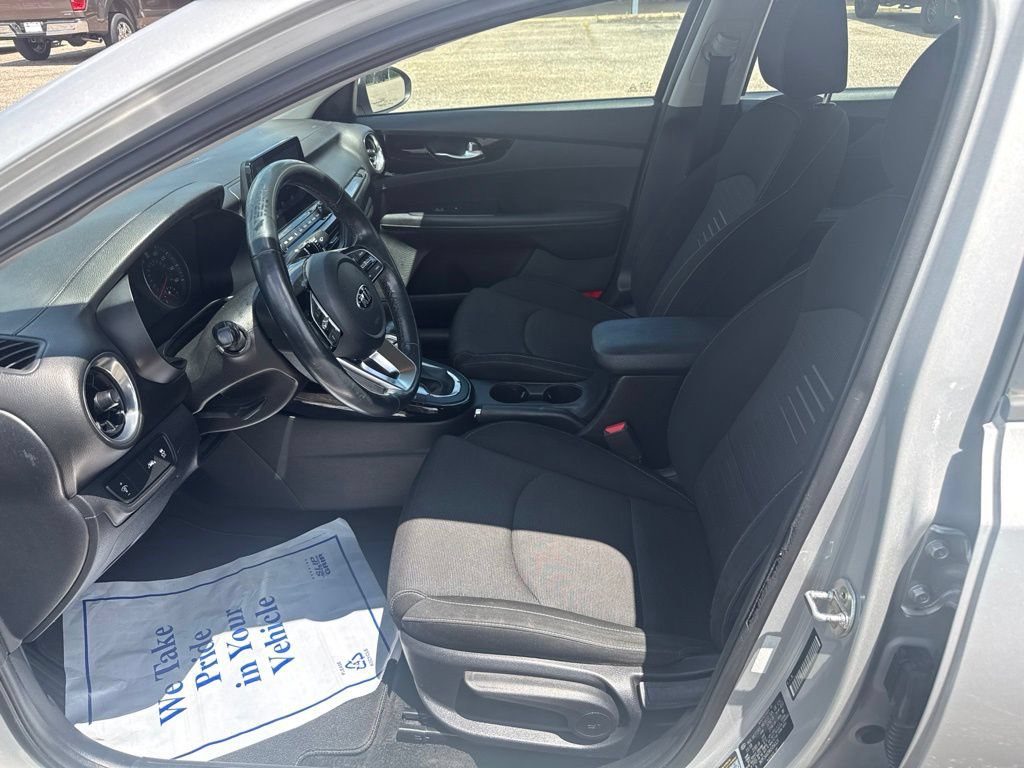 Used 2019 Kia Forte S FWD image 8