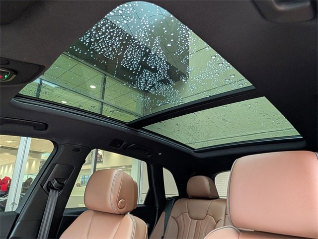 Used 2024 Audi Q5 2.0T Premium Plus w/ Premium Plus Package image 14