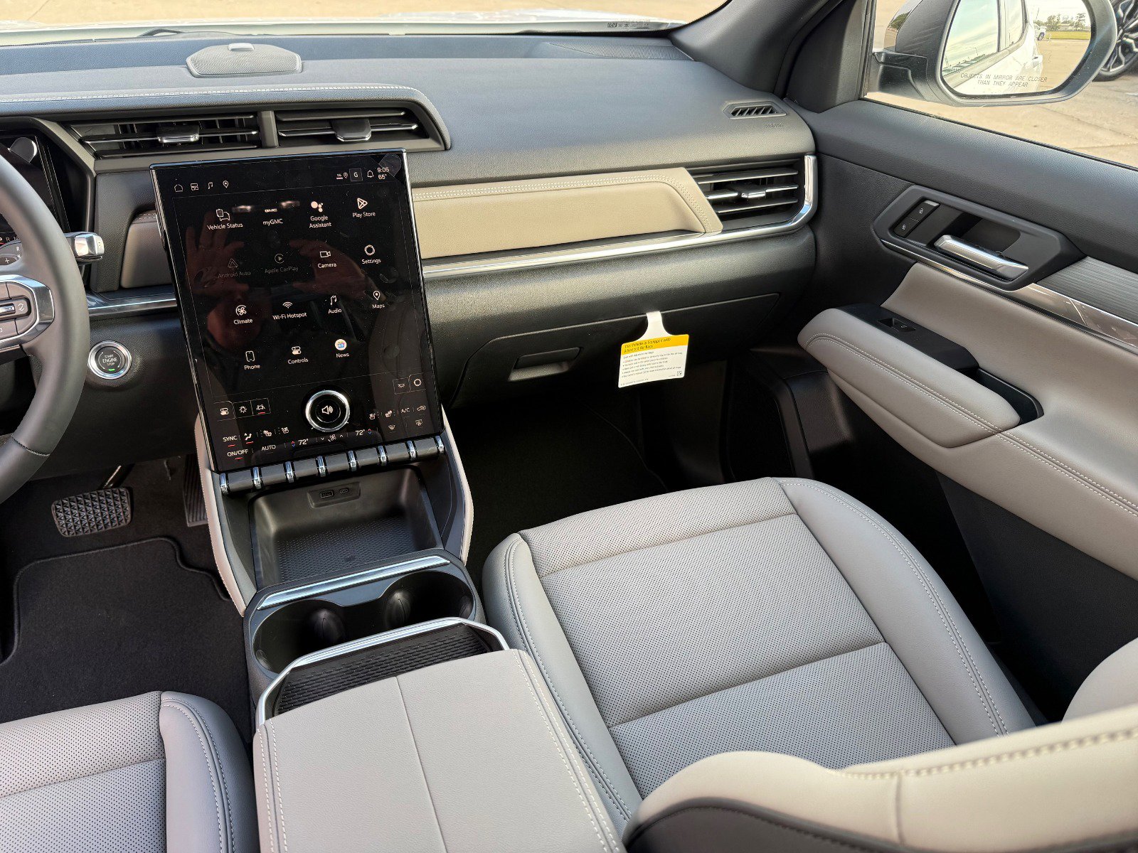 New 2026 GMC Terrain Elevation w/ Elevation Premium Package AWD/4WD image 16