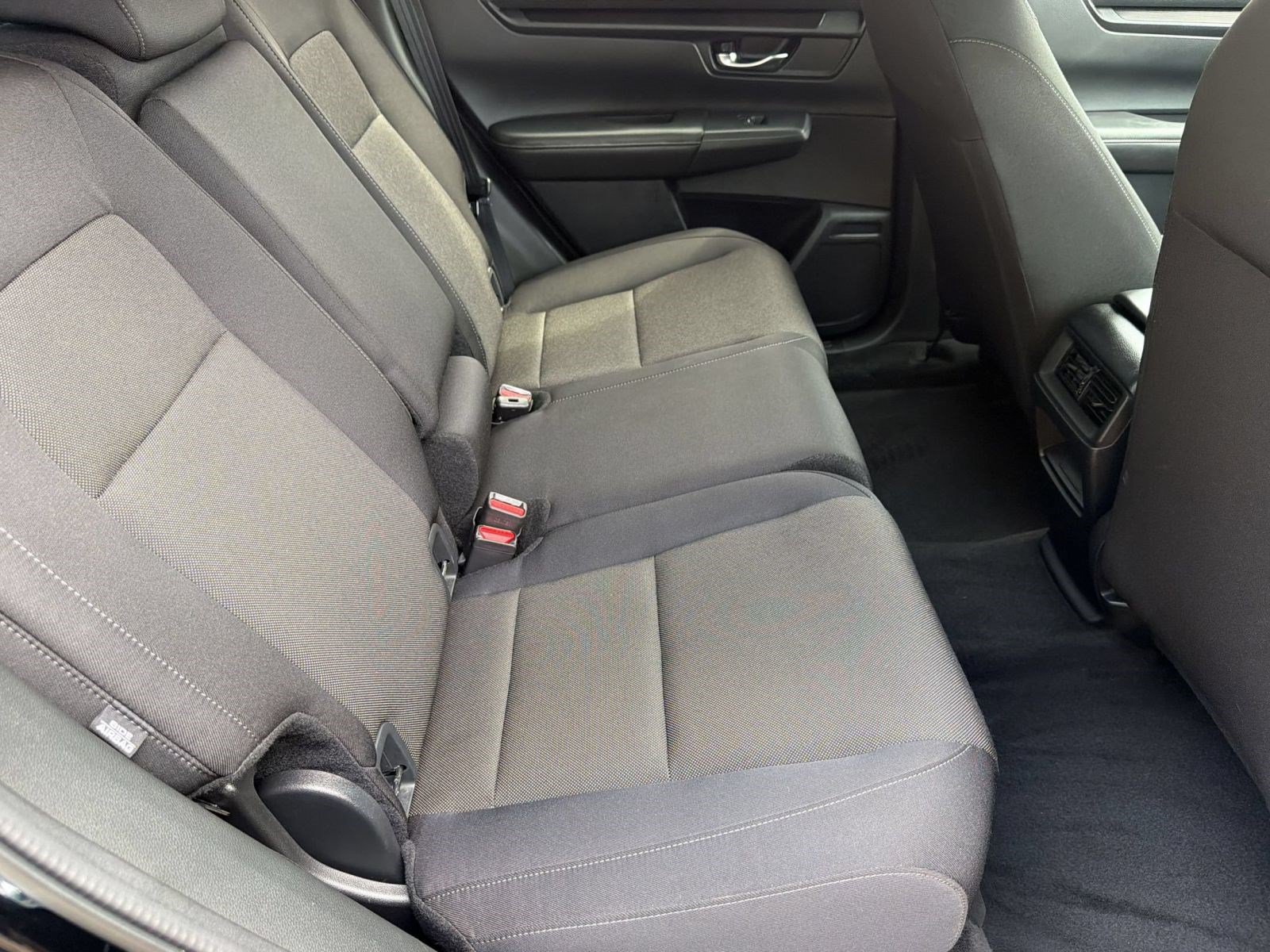 Used 2025 Honda CR-V LX image 27