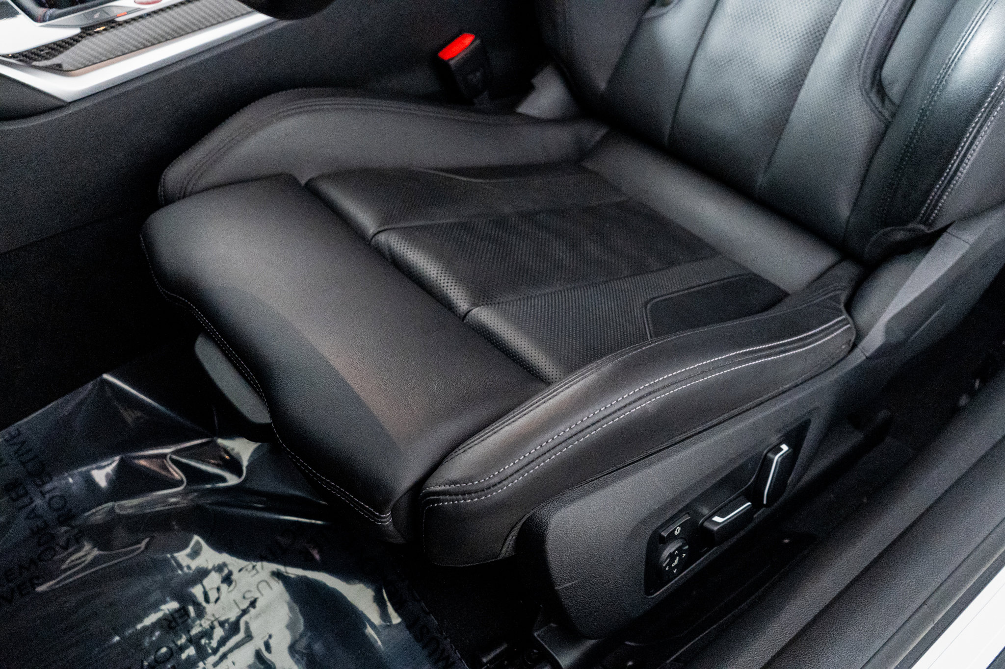 Used 2025 BMW M4 Coupe image 30