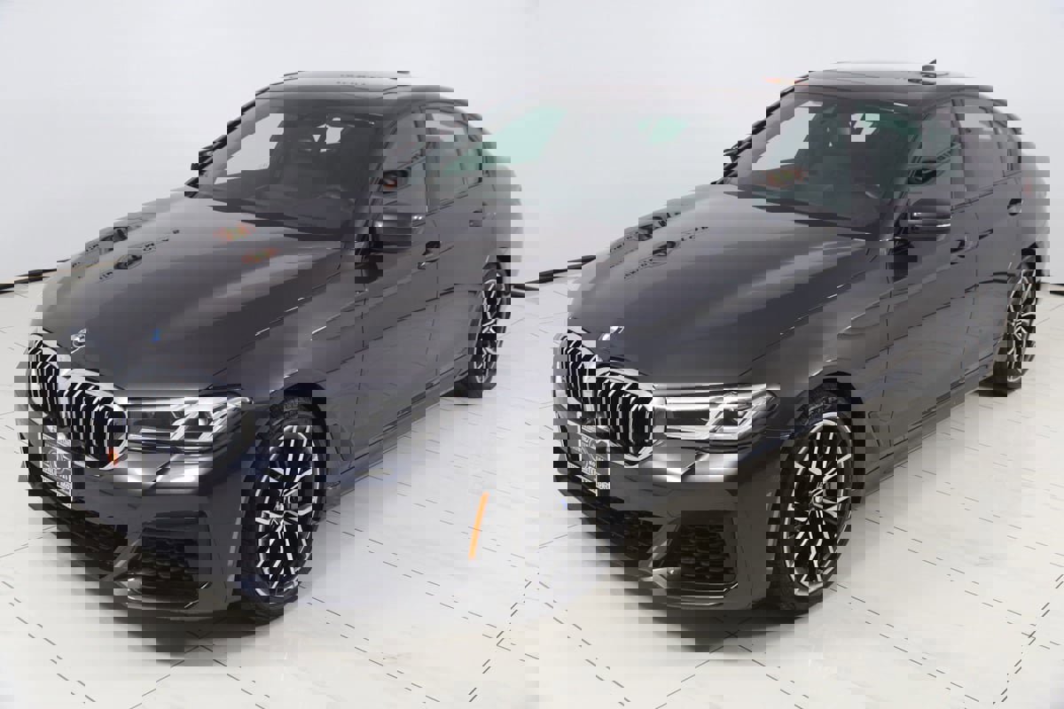 Used 2023 BMW 540i xDrive w/ M Sport Package image 23