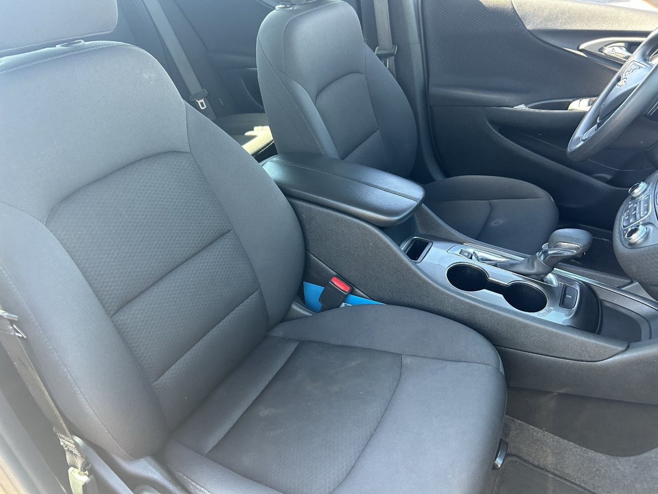 Used 2023 Chevrolet Malibu LT FWD image 10