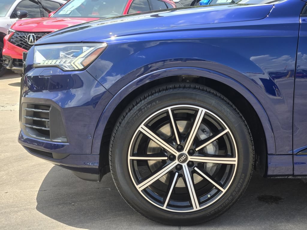 Certified 2023 Audi Q7 2.0T Premium Plus w/ Prestige Package AWD/4WD image 13