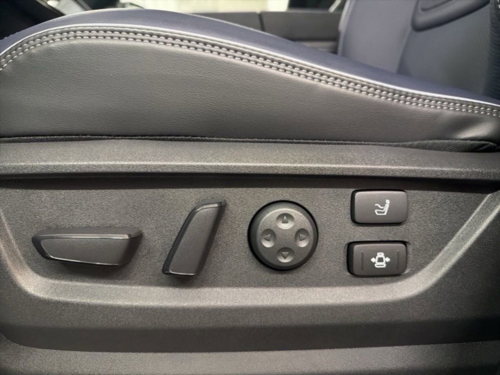 Certified 2026 INFINITI QX80 4WD w/ Sport Exterior Package image 13