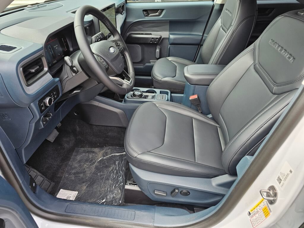 New 2026 Ford Maverick Lariat w/ Black Appearance Package AWD/4WD image 16