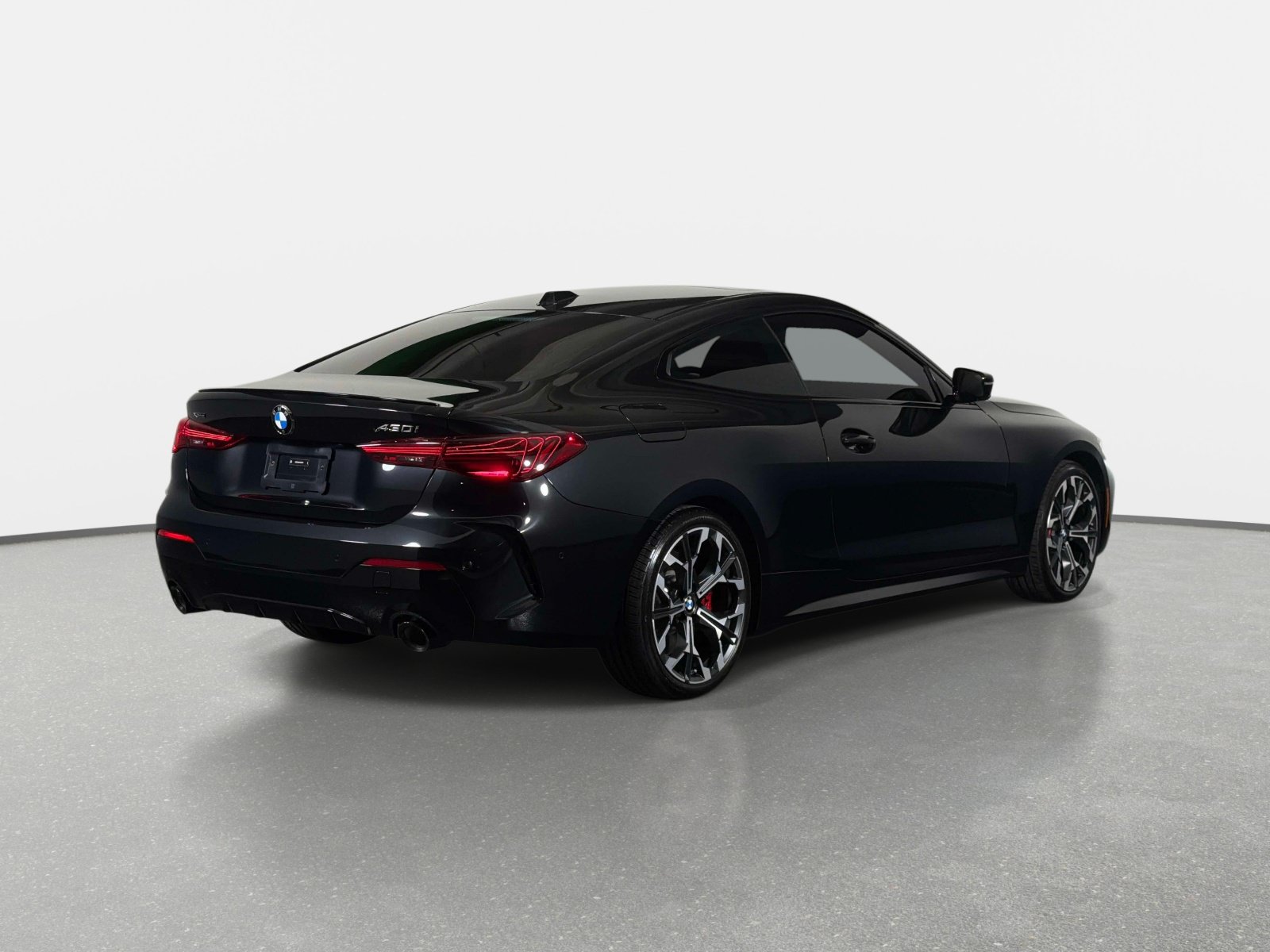 Used 2025 BMW 430i xDrive Coupe w/ M Sport Package AWD/4WD image 7