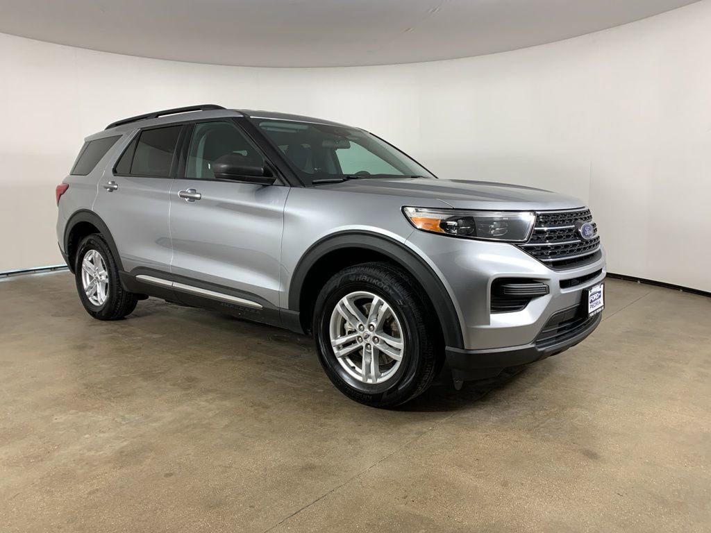 Used 2022 Ford Explorer XLT image 5