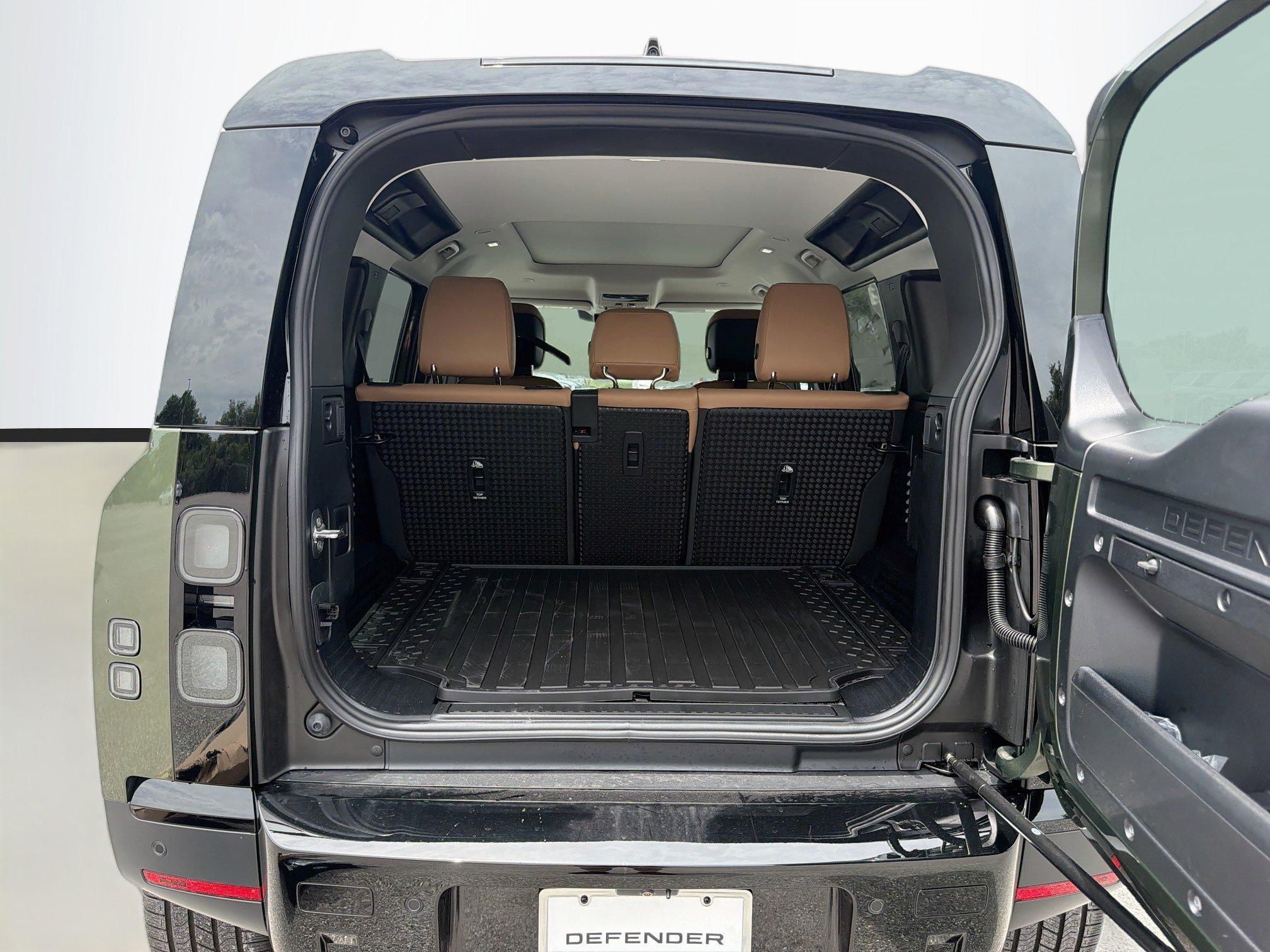 New 2026 Land Rover Defender 110 S AWD/4WD image 12