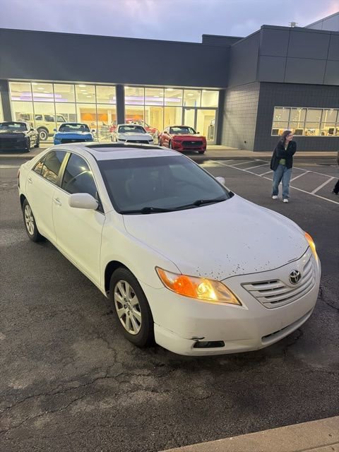 Used 2007 Toyota Camry XLE image 1