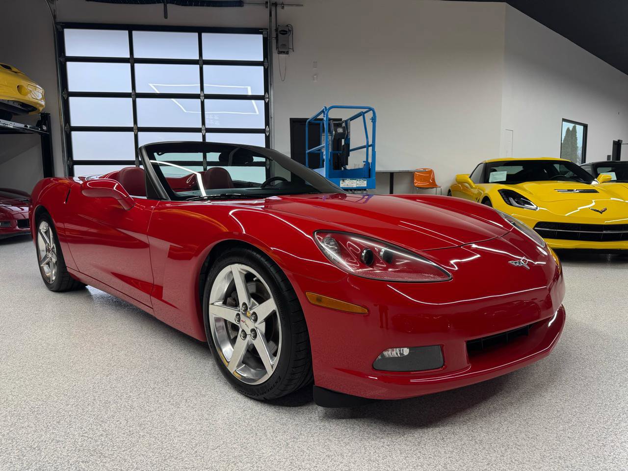 Used 2005 Chevrolet Corvette Convertible w/ Preferred Equipment Group image 19