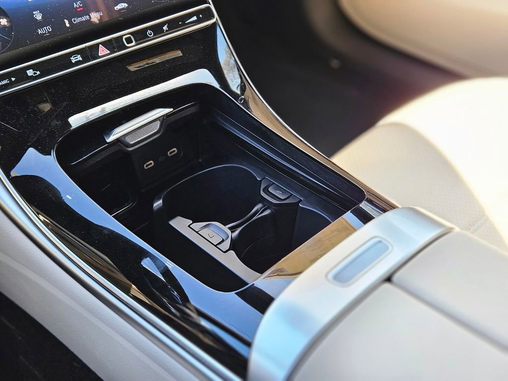 New 2026 Mercedes-Benz C 300 4MATIC Sedan image 24