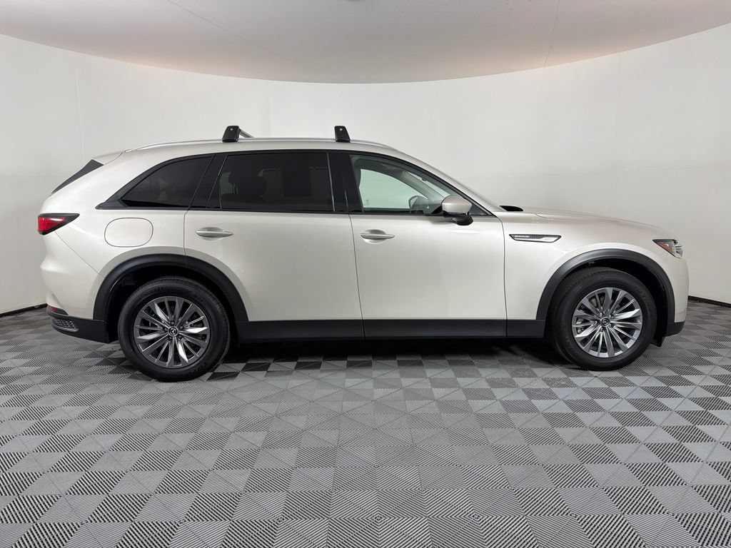 Used 2024 MAZDA CX-90 Plug-In Hybrid w/ Preferred AWD/4WD image 2