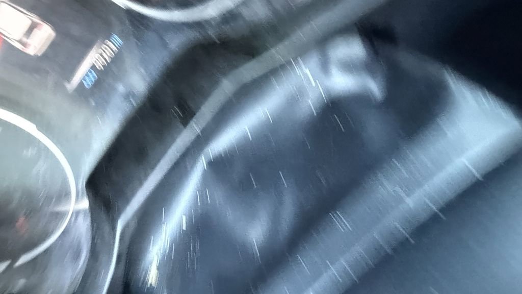 Used 2019 Toyota RAV4 LE image 4