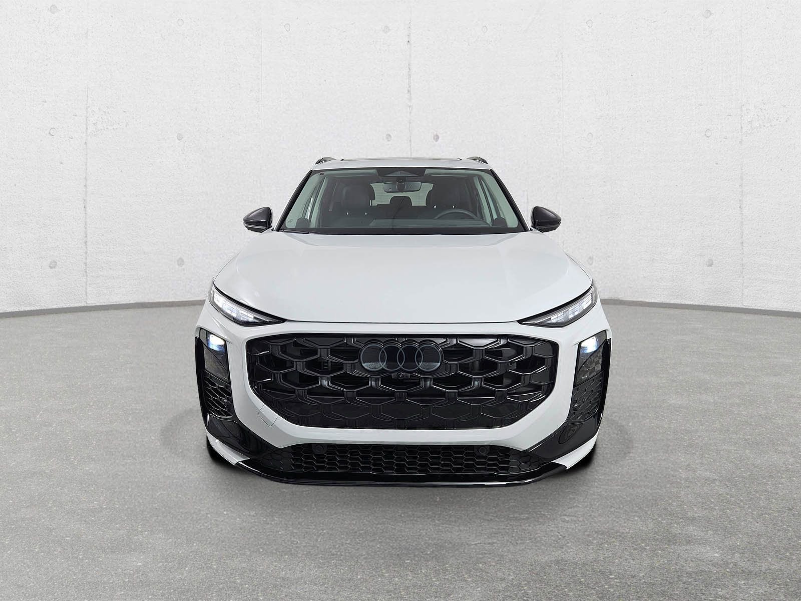 New 2026 Audi Q3 quattro 2.0T AWD/4WD image 2