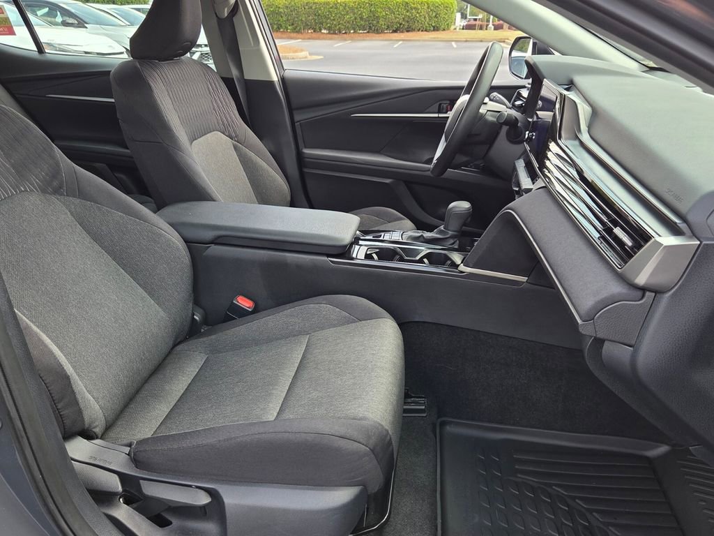 Certified 2025 Toyota Camry LE FWD image 14