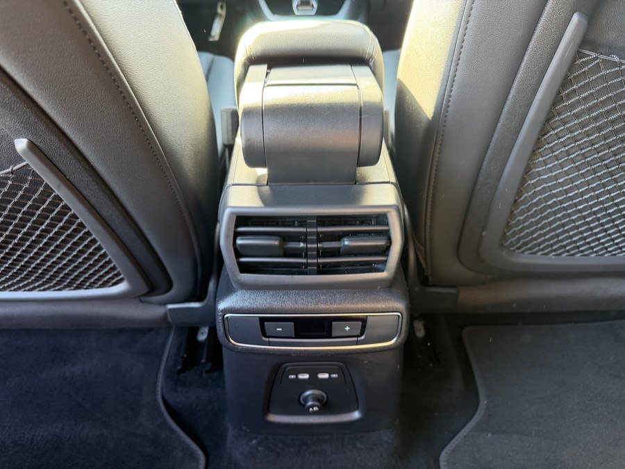 Used 2024 Audi Q4 e-tron Premium Plus w/ Premium Plus AWD/4WD image 40