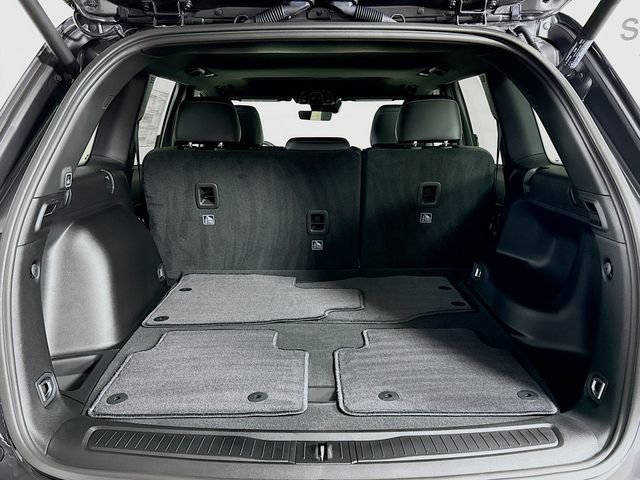 New 2025 Jeep Grand Cherokee Altitude image 25