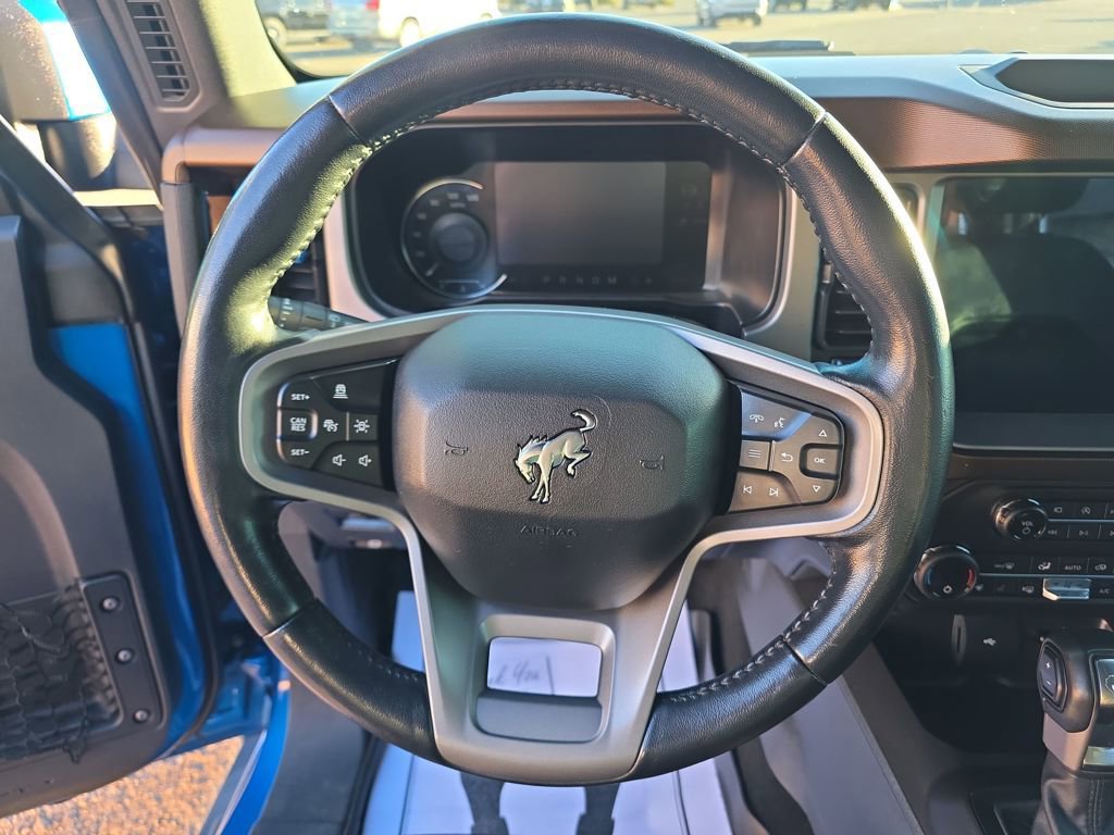 Used 2021 Ford Bronco Outer Banks AWD/4WD image 14