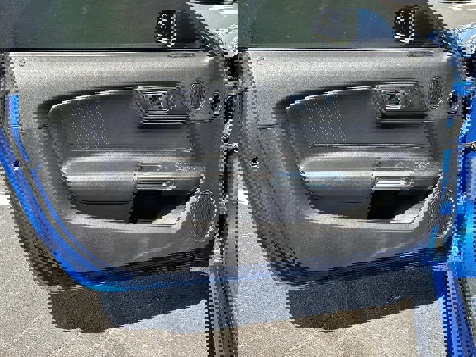 Used 2018 Ford Mustang Premium w/ Ecoboost Performance Package RWD image 25