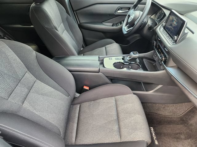 Used 2024 Nissan Rogue SV FWD image 14
