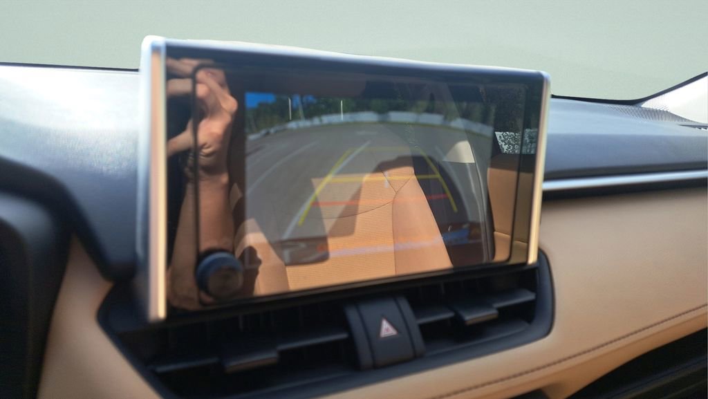 Certified 2025 Toyota RAV4 LE FWD image 17