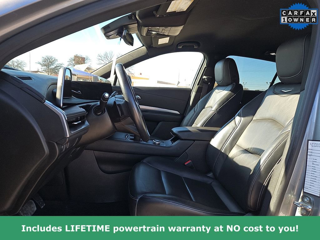 Used 2024 Cadillac XT4 Premium Luxury image 15