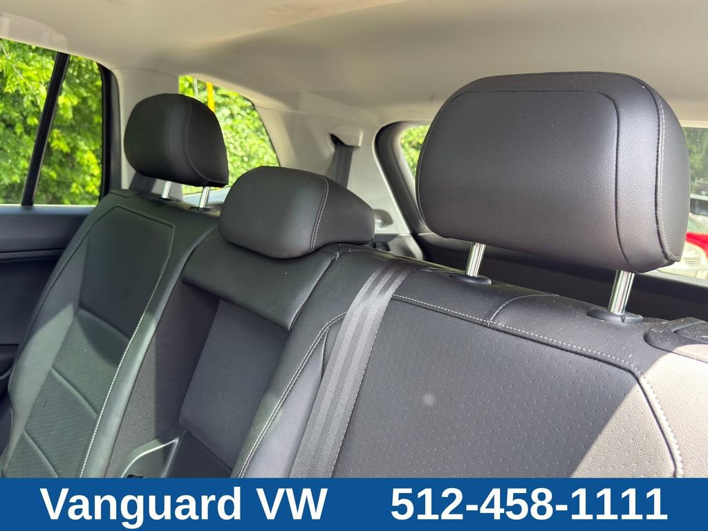 Used 2018 Volkswagen Tiguan SE w/ Panoramic Sunroof Package FWD image 25