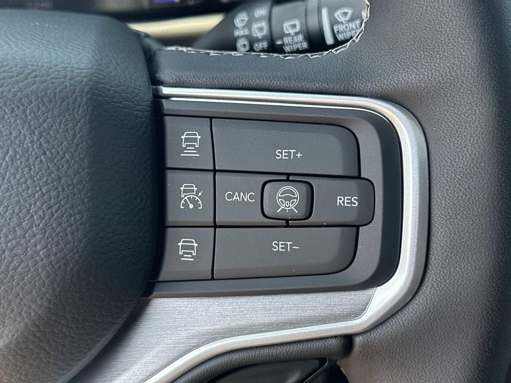New 2026 Jeep Grand Wagoneer Limited AWD/4WD image 27