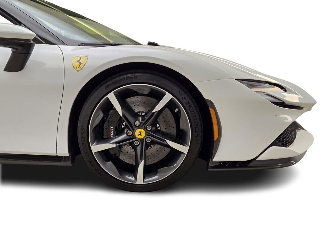 Used 2023 Ferrari SF90 Spider AWD/4WD image 8