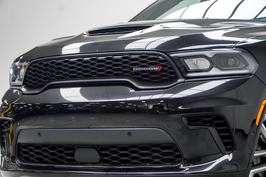 Used 2025 Dodge Durango R/T AWD/4WD image 2