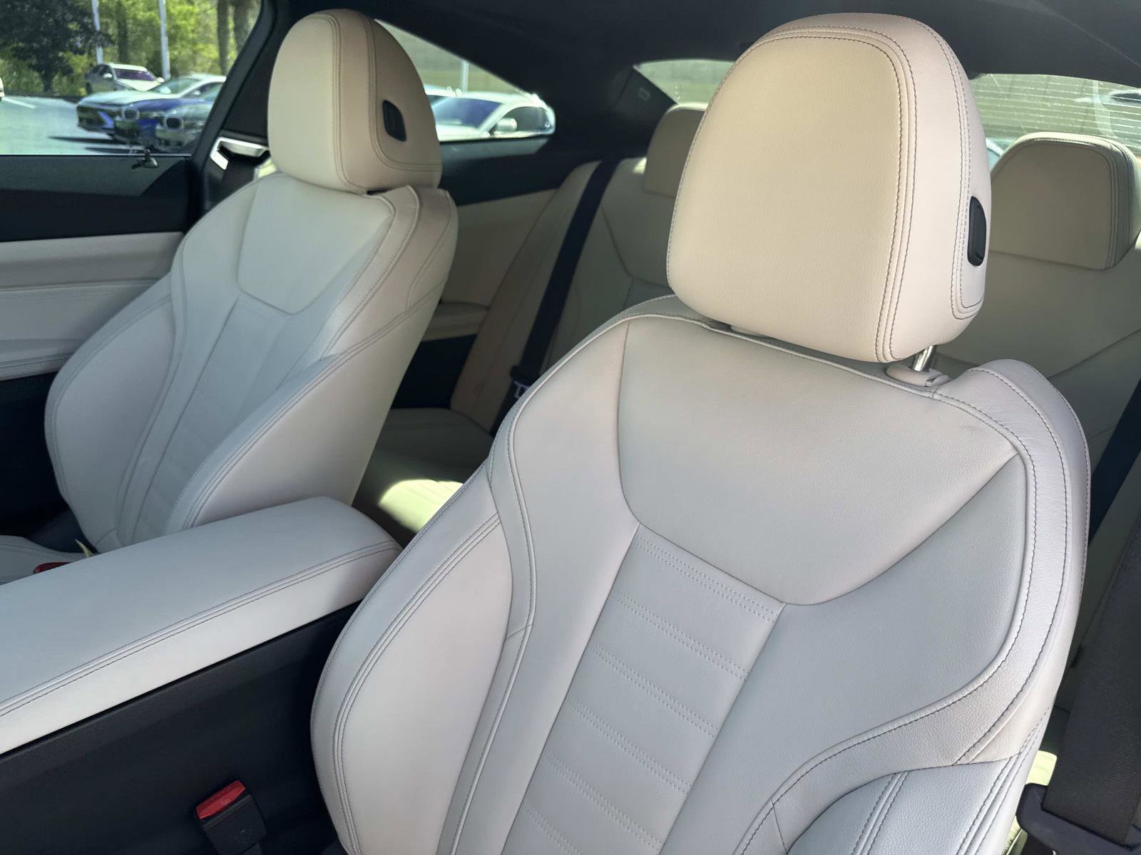 Used 2025 BMW 430i Coupe w/ Premium Package RWD image 14