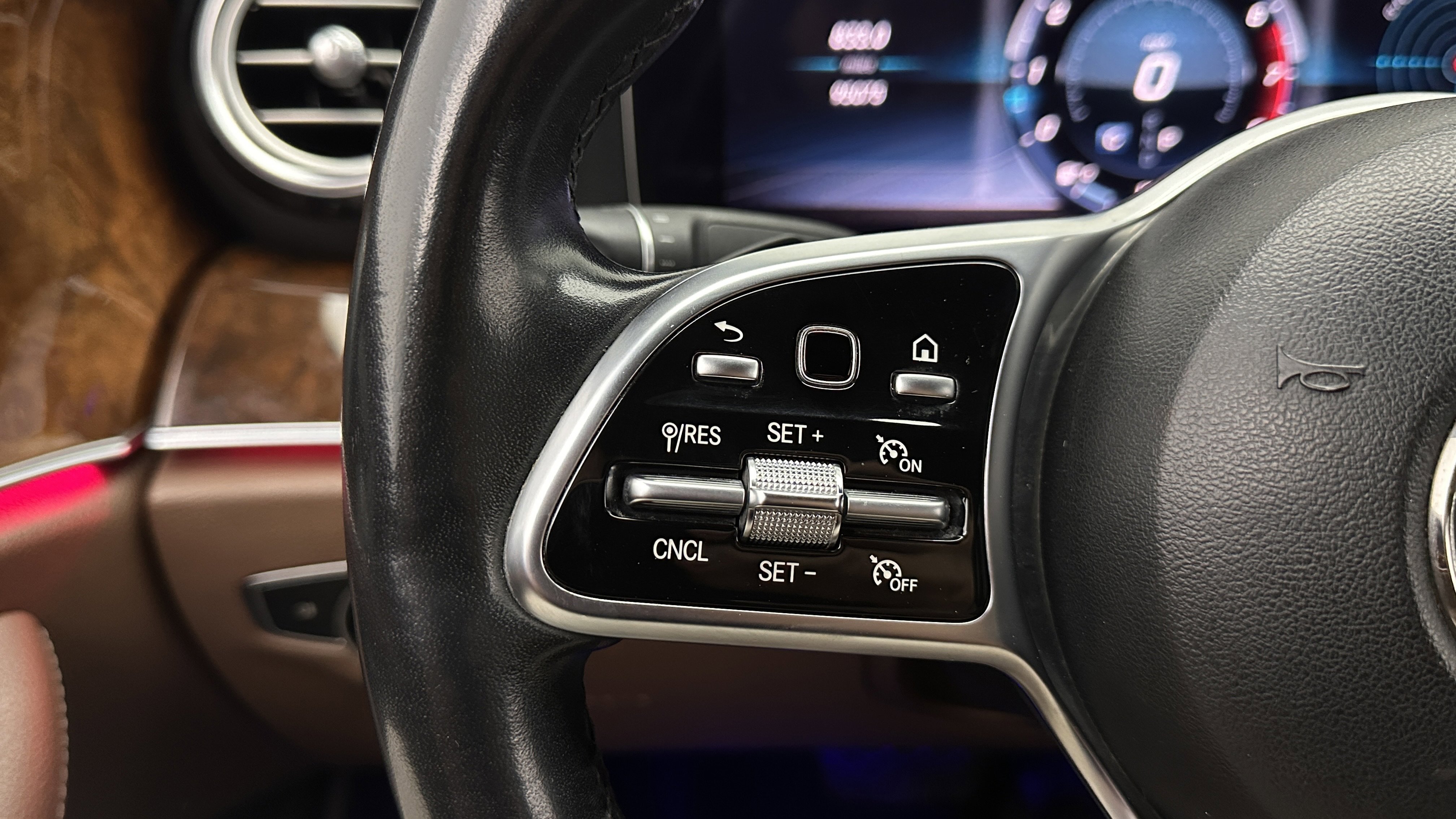 Used 2019 Mercedes-Benz E 300 w/ Premium 1 Package image 22