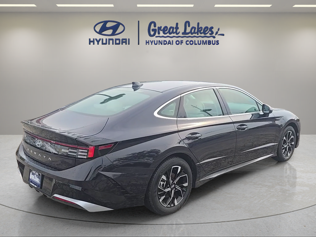 Used 2025 Hyundai Sonata SEL FWD image 4