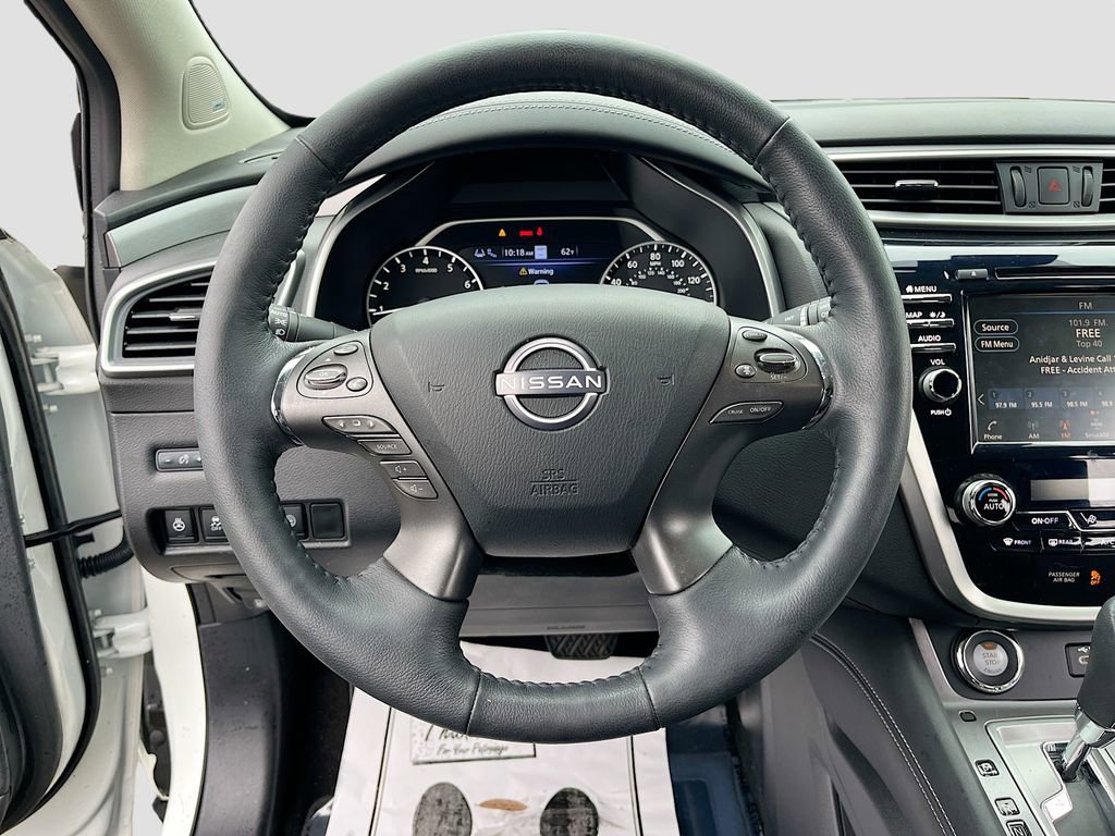 Used 2024 Nissan Murano SL image 11