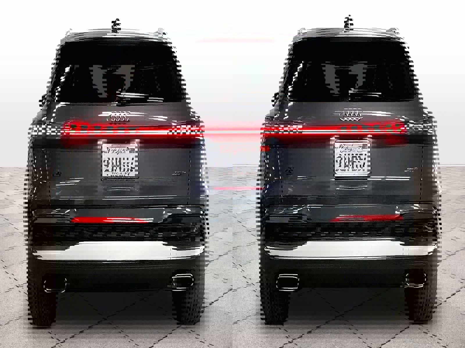 Used 2025 Audi Q5 Premium Plus w/ Premium Plus image 7