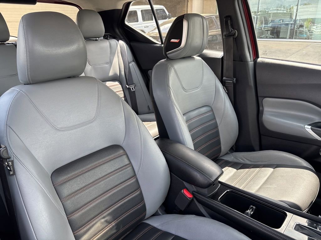 Used 2021 Nissan Kicks SR w/ SR Premium Package FWD image 13