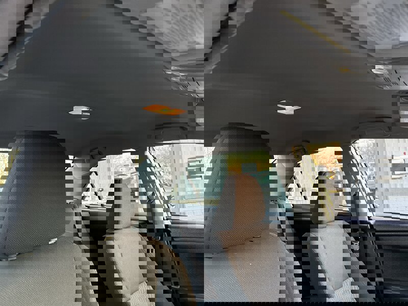 Used 2016 Toyota Camry LE image 23