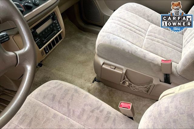 Used 2001 Toyota Sienna LE image 16