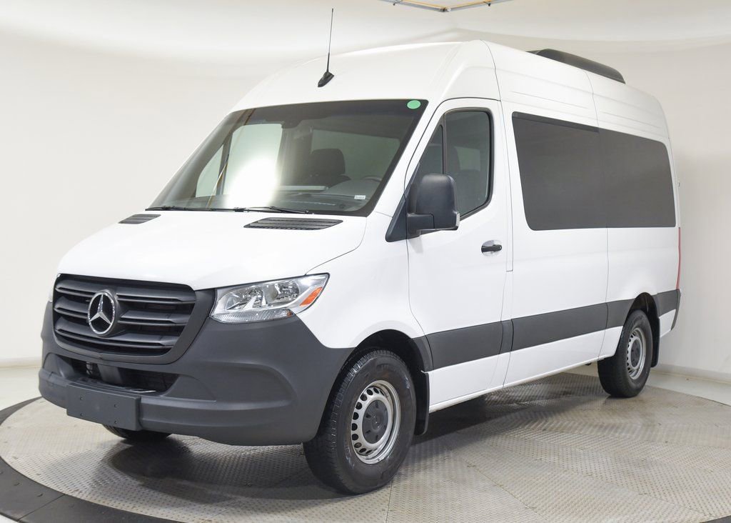 Used 2024 Mercedes-Benz Sprinter 2500 image 3