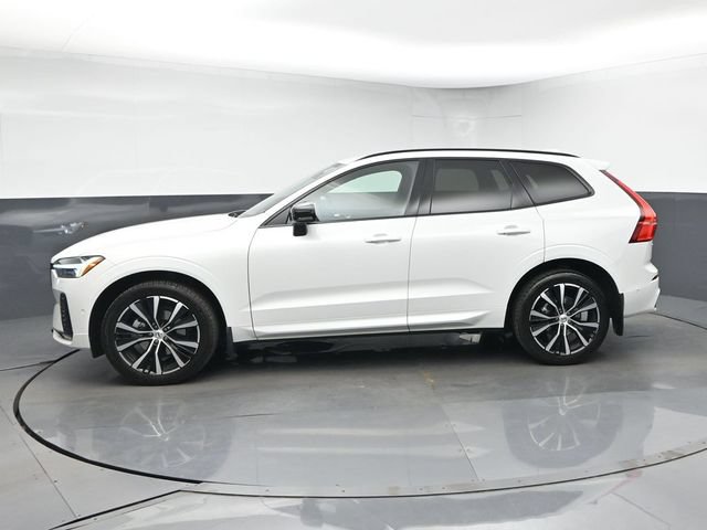 Used 2024 Volvo XC60 B5 Plus w/ Protection Package Premier AWD/4WD image 4