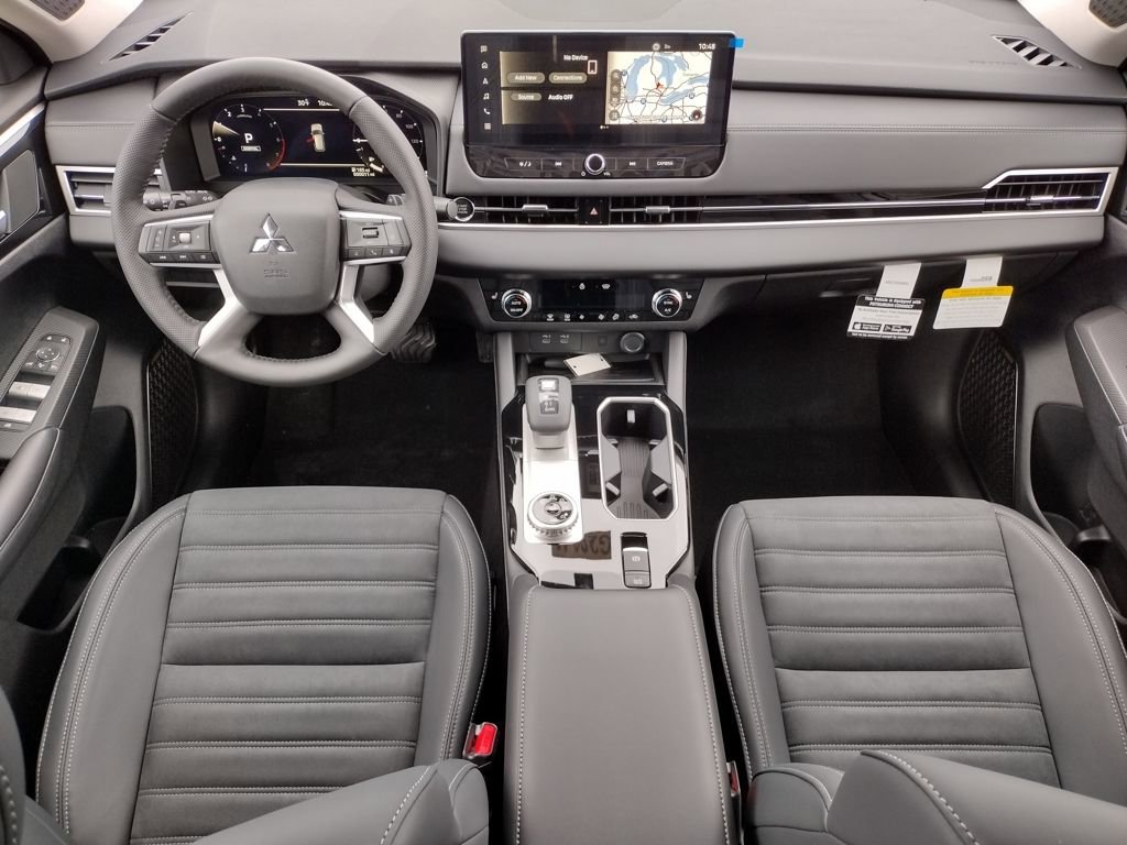 New 2026 Mitsubishi Outlander SE image 2