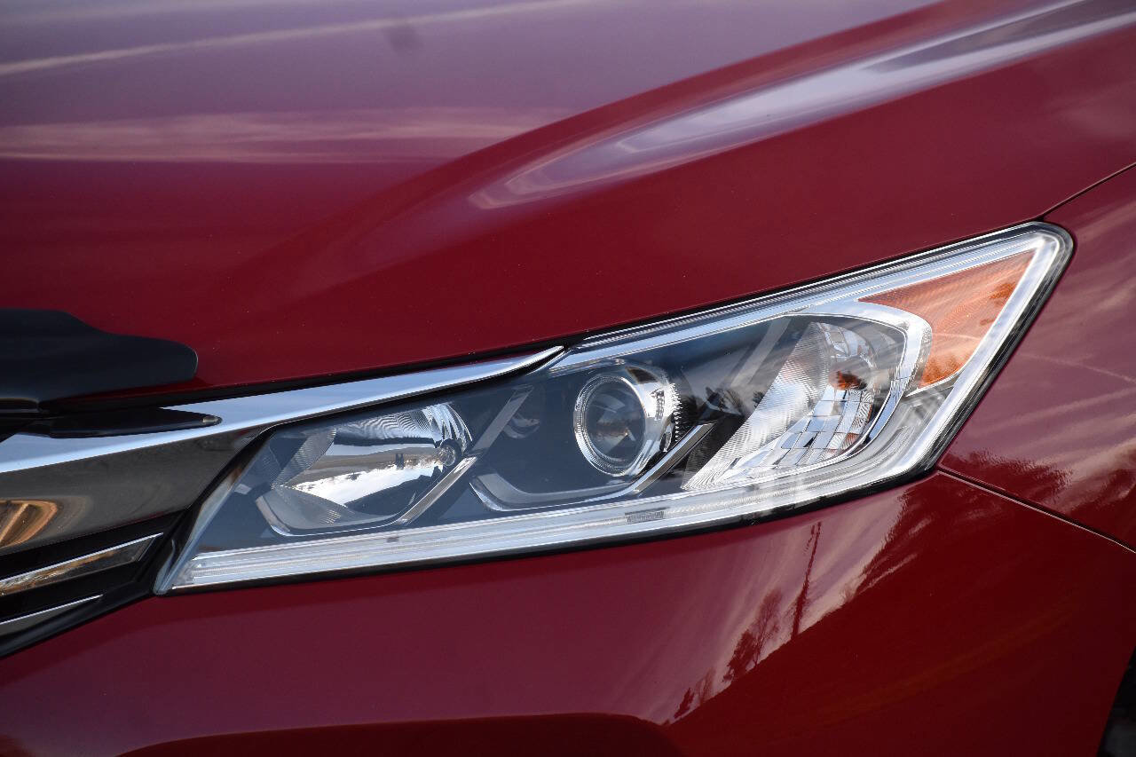 Used 2016 Honda Accord Sport image 35