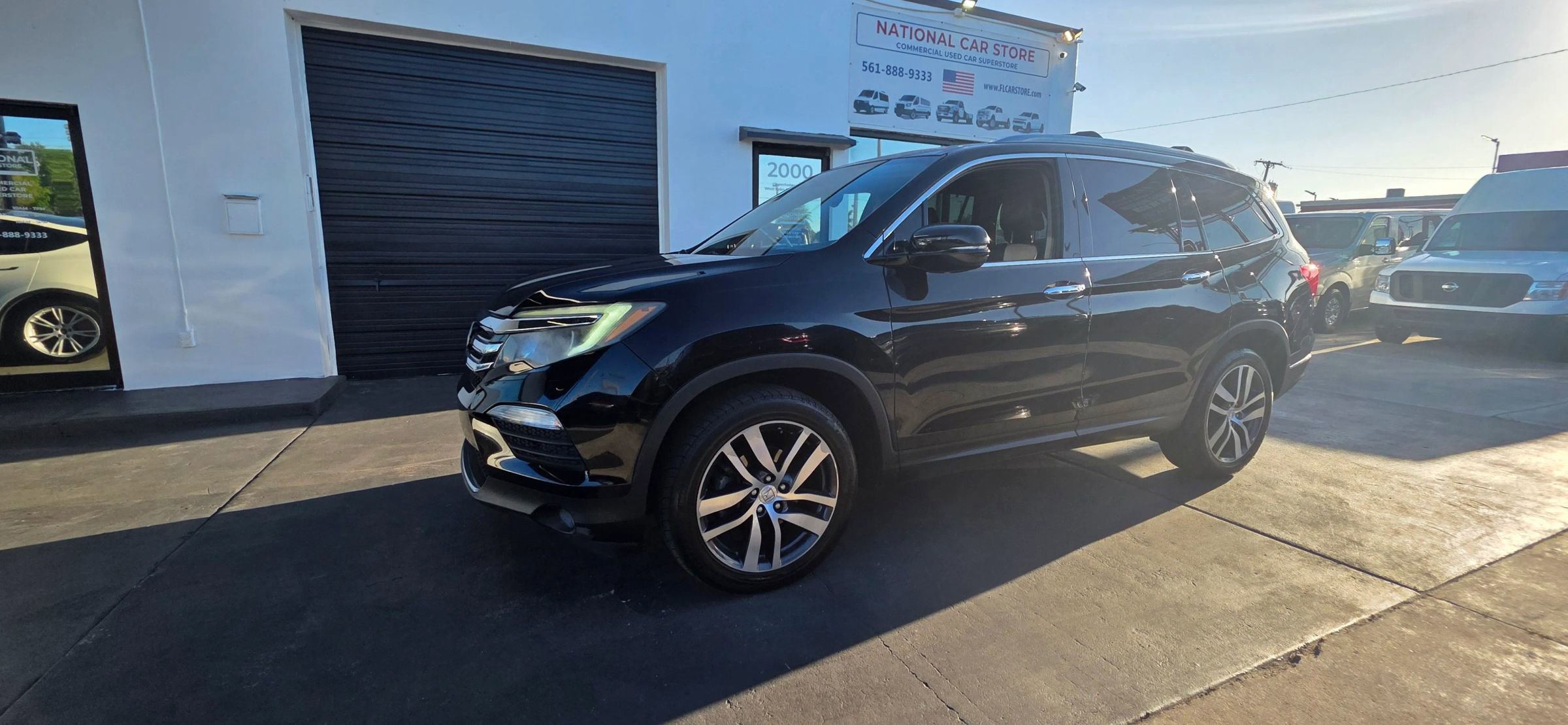 Used 2017 Honda Pilot Elite image 4
