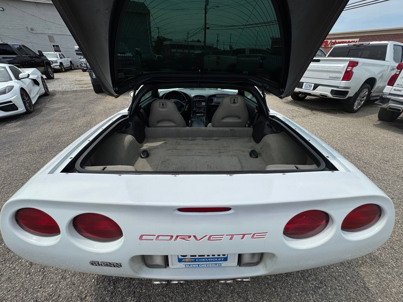 Used 1997 Chevrolet Corvette Coupe w/ Memory Pkg RWD image 24