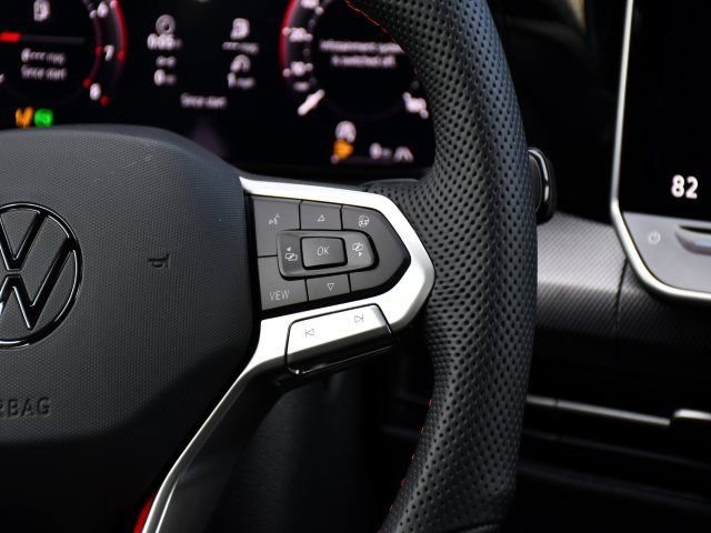 New 2026 Volkswagen GTI SE FWD image 24