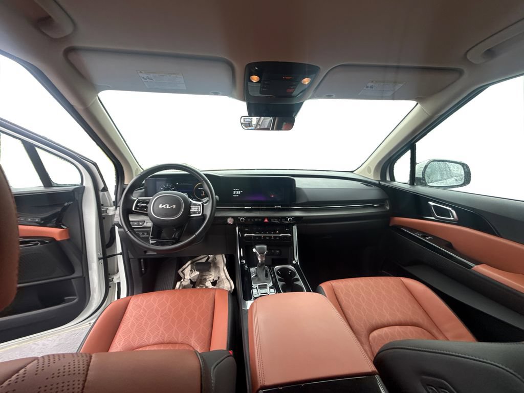 Used 2024 Kia Carnival SX FWD image 10