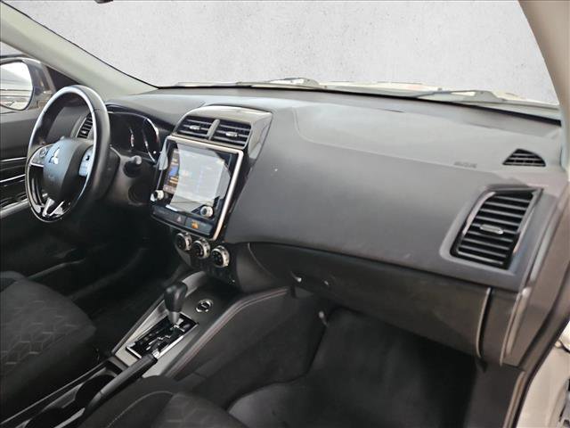 Used 2021 Mitsubishi Outlander Sport SE image 21
