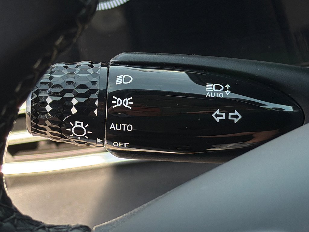 Certified 2023 Hyundai Elantra SEL w/ Convenience Package image 20