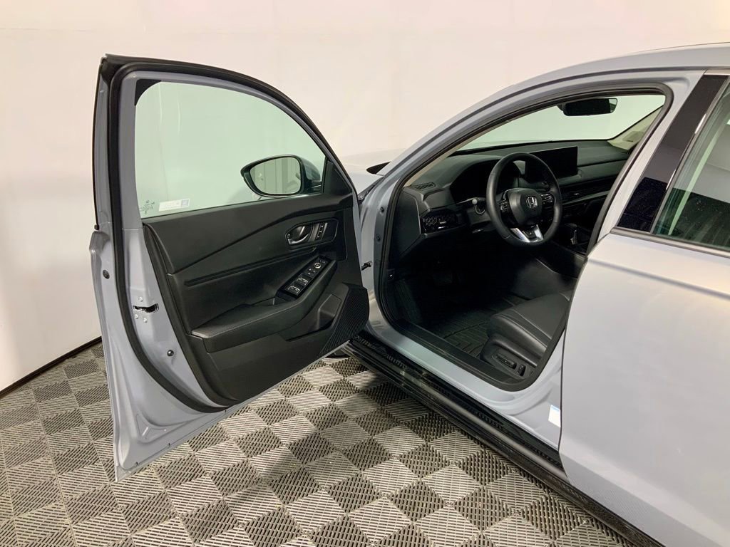 Used 2025 Honda Accord Touring image 19